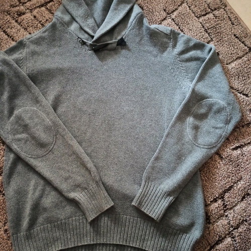 Men's gray pullover L-XL like new