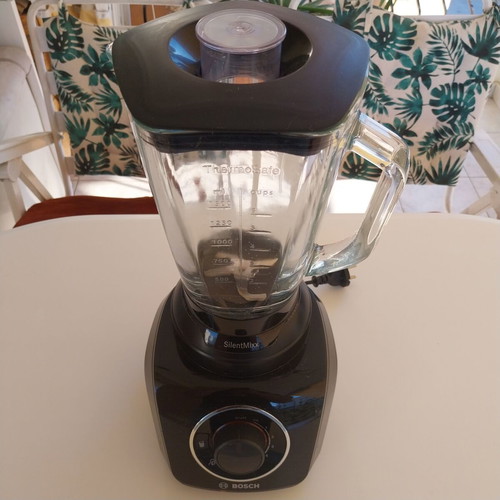 Bosch blender with 1.5L glass jar