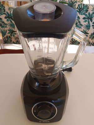 Bosch blender with 1.5L glass jar