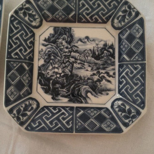Vintage Japanese Sometsuke Porcelain Plates set of 2, mint condition
