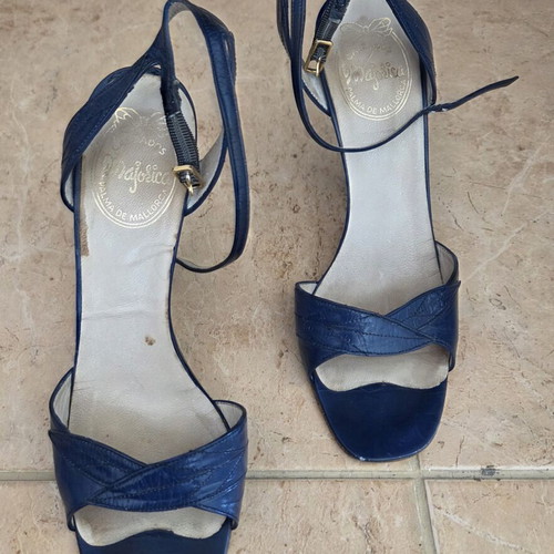 Majorica navy blue leather heeled sandals