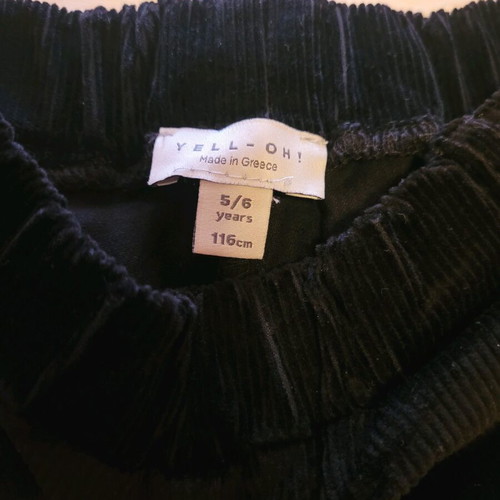 YELL-OH Black Corduroy Pants Like New for 5-6 Years, Size 116 cm