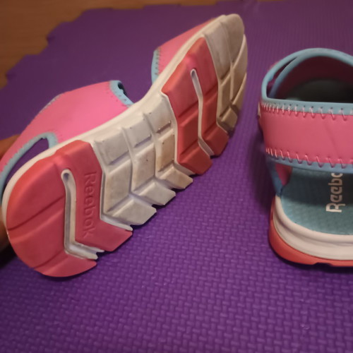 Reebok sandals size 31.5 like new, pink, very comfortable