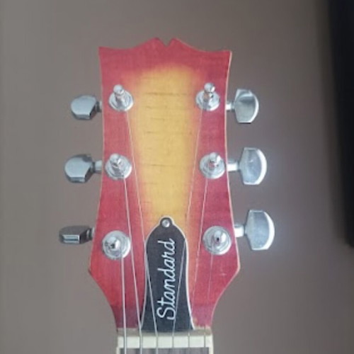 Gibson handmade electric guitar Les Paul style