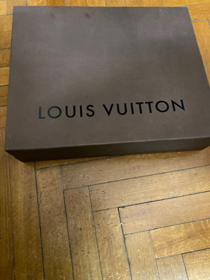 Louis Vuitton συσκευασία 41χ34 εκ, αυθεντική, μεταχειρισμένη