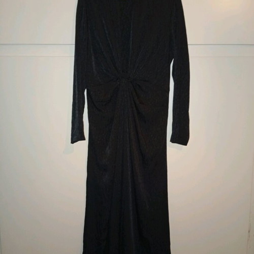 H&M maxi long-sleeve black dress like new