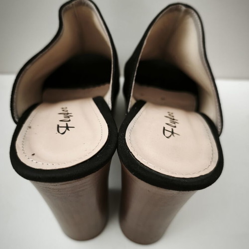 Open-toe mules size 41 like new, black suede and brown platform