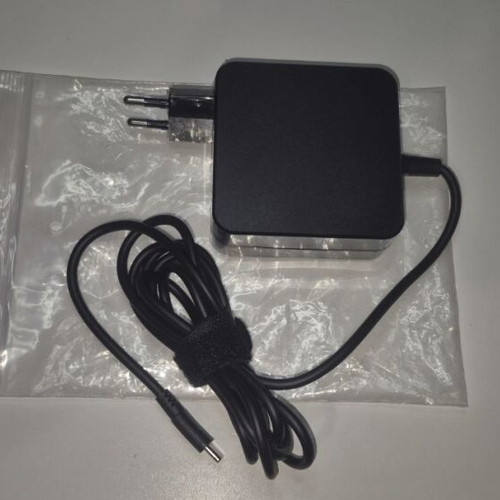 Universal Laptop Charger 65W Type-C
