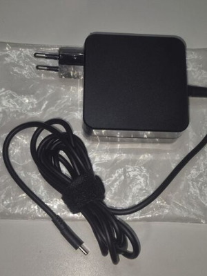 Universal Laptop Charger 65W Type-C