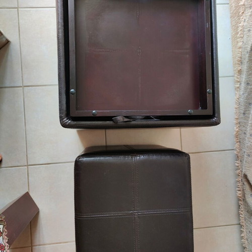 Leather stools like new, set of 2 with smaller inner stools