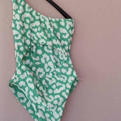 Nasty Gal Collection One-Shoulder Swimsuit new, green, size XS