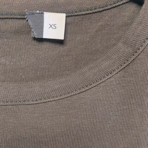T shirt women's XS like new with embossed NYC design khaki