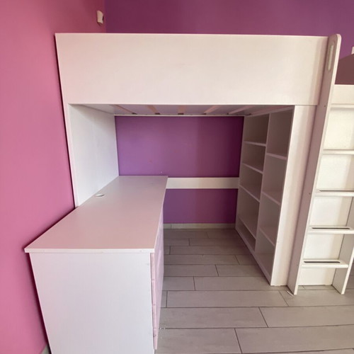 Bunk bed with desk like new