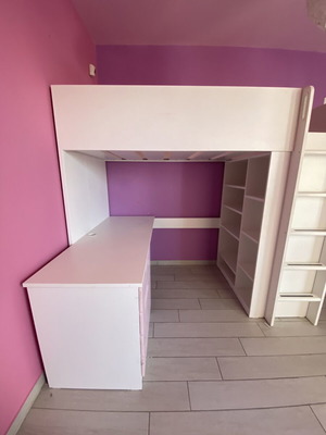 Bunk bed with desk like new