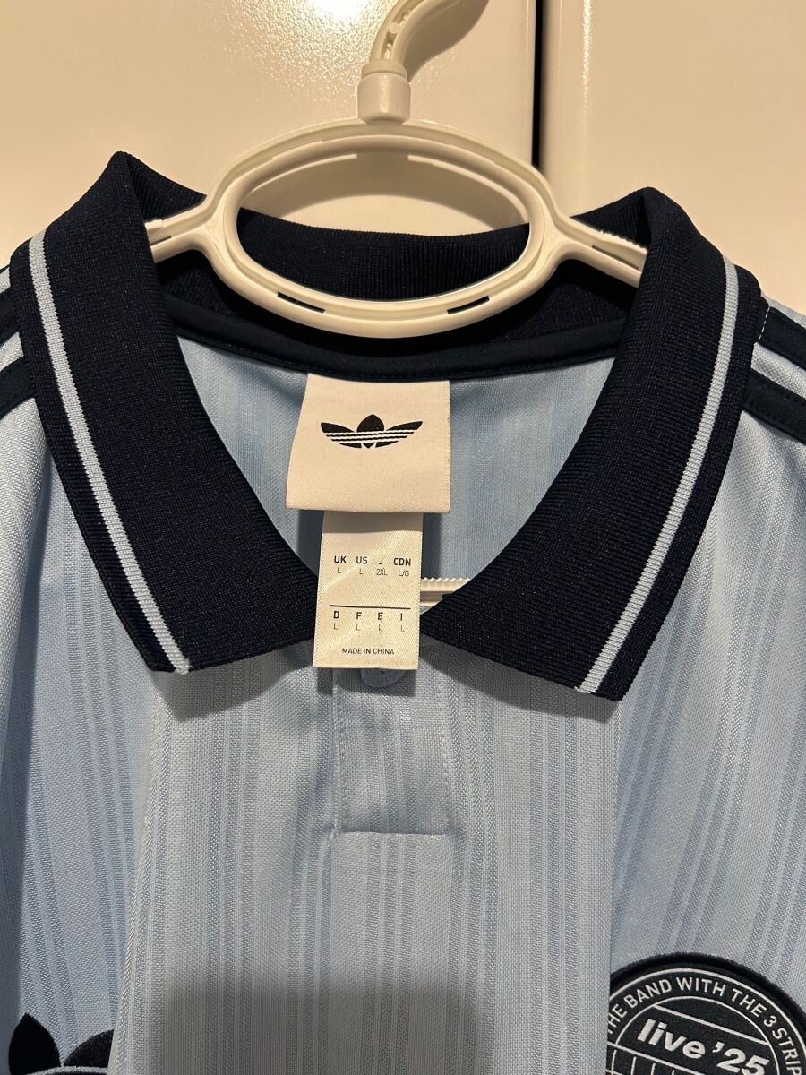 ウェア adidas x Oasis Tour Jacquard Jersey Adidas x Oasis Tour Jacquard Jersey | Blue & Black Pullover