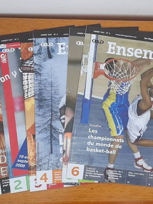 Ensemble French Learning Magazines B2/C1 like new with CD, 6 issues