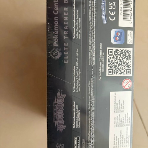 Pitch Black Elite Trainer Box Pokemon Center new