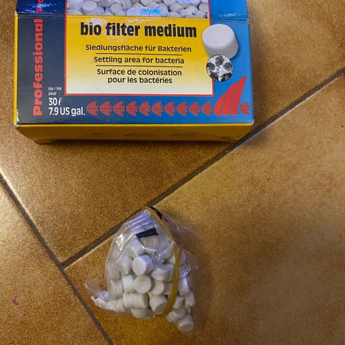 Sera bio filter medium used