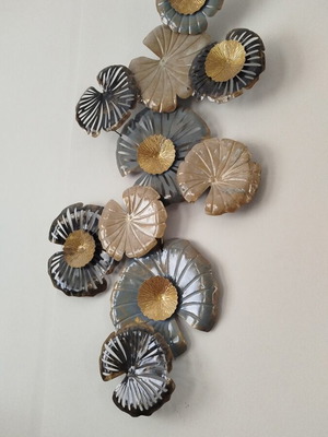 Metal wall art flowers handmade like new