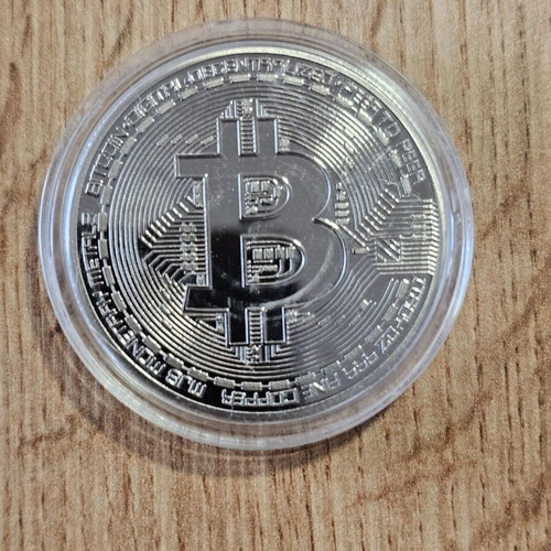 Bitcoin coin new, souvenir collectible, gold and silver plated