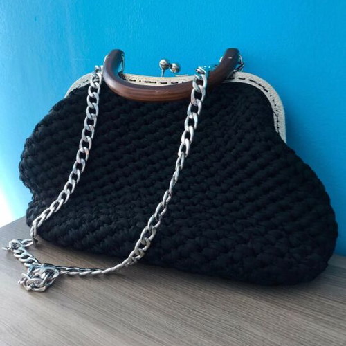 Handmade knitted shoulder bag used, black with wooden handle and chain