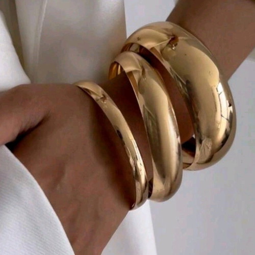Bracelet set from Zara, unused, gold color