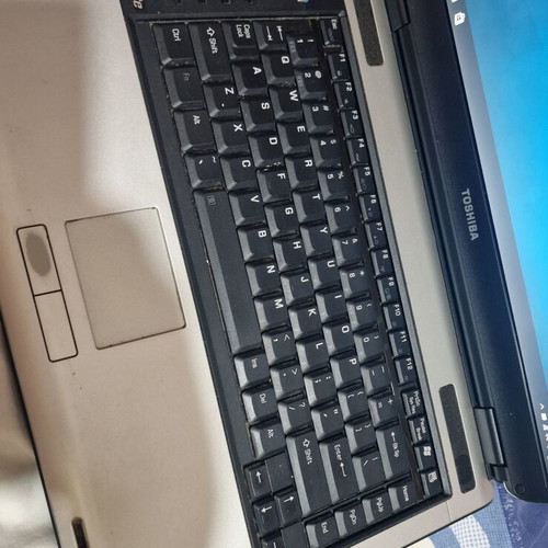 Toshiba Satellite A135-S4666 laptop, Intel T2080, 15.4 inch, WiFi, Windows 10