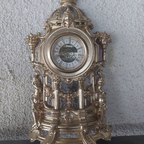 Vintage wall clock, analog