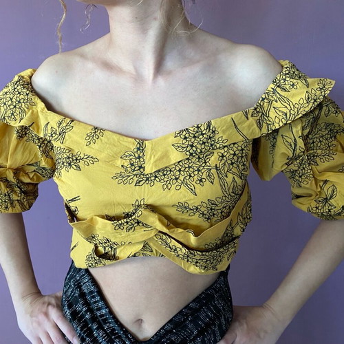 Nidodileda top like new, yellow, size S
