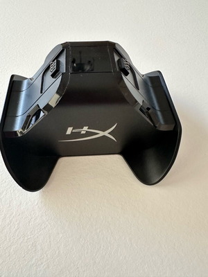 HyperX ChargePlay Duo used charging dock for 2 Xbox One controllers