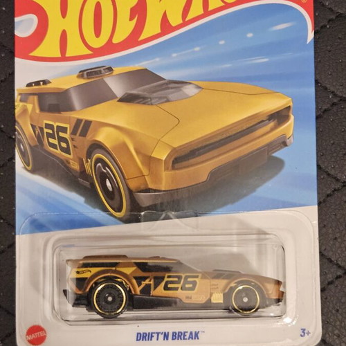 Hot Wheels Drift'n Break 26 gold toy car