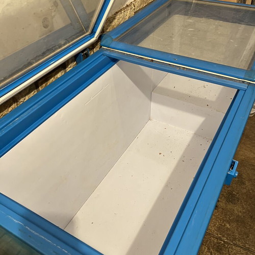 Vouta freezer used, good condition