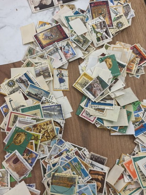 Greek stamps, assorted, 960 pieces