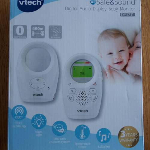 Vtech Baby Monitor DM1211 used with talk-back intercom and lullabies