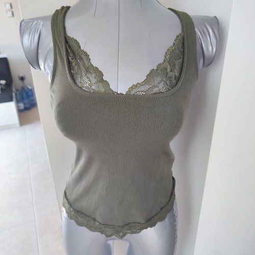 Top with lace details, new, size Small, khaki