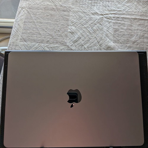 MacBook M3 Air 2024 laptop, 256GB SSD, 16GB RAM, 15.3 inch