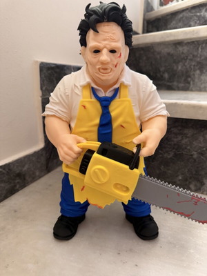 Leatherface The Texas Chainsaw Massacre 3D printed figure 30 cm