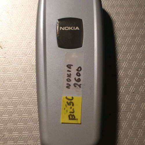 Nokia 2600 like new, gray with charger