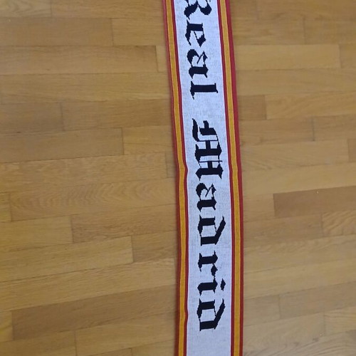 Fiorentina Roma Barcelona Pisa Real Madrid Paris Saint Germain Scarves new, authentic