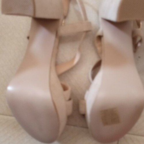 GoGo Shoes women's sandals pack of 2, size 38, new, beige and black