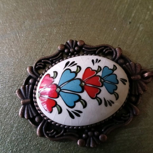 Various types of necklaces used, set of 5 pieces