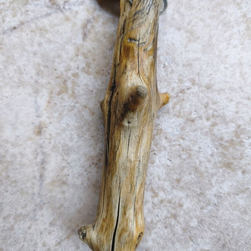 Driftwood keychain with light finish