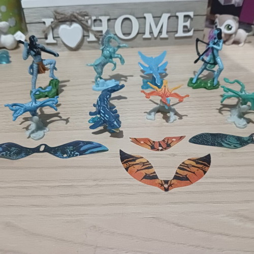 Kinder Avatar Collection new, figures and dolls