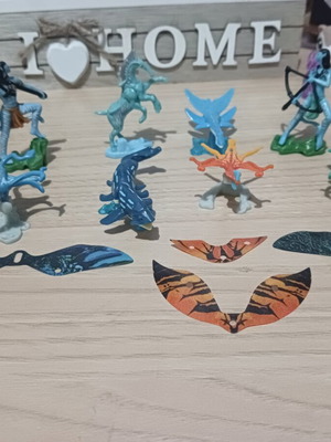 Kinder Avatar Collection new, figures and dolls