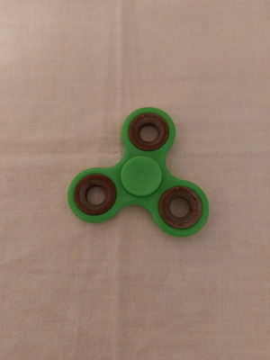 Spinner green color used