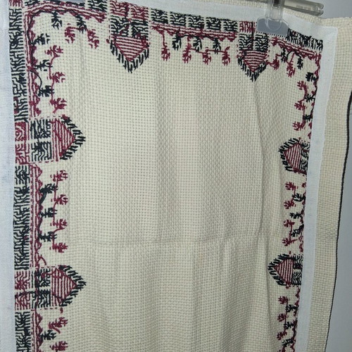 Embroidered table runner handmade, 100×40 cm, like new