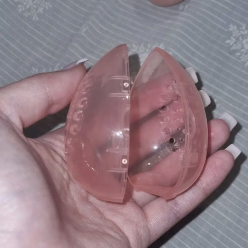 Beauty blender case pink plastic with ventilation holes