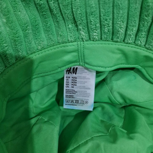 H&M green lime velvet hat size M like new
