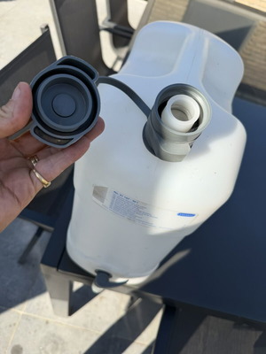 Watertank for Camping 7 Liter with Tap like new
