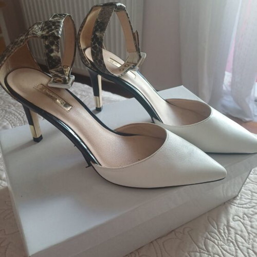 Guess heels like new, white and beige